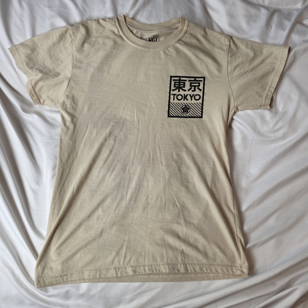 Fresh Laundry Beige Tokyo Graphic Tee Size Medium - Picture 3 of 5